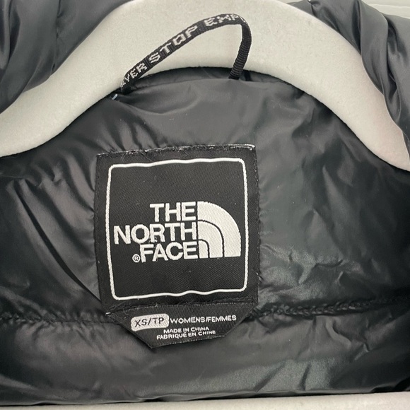 The North Face down coat - Picture 7 of 9